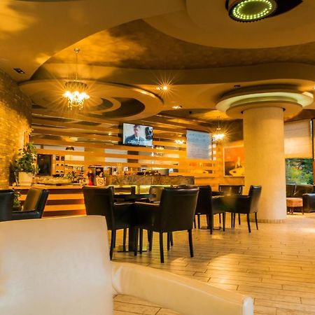 Hotel George Korce Ngoại thất bức ảnh