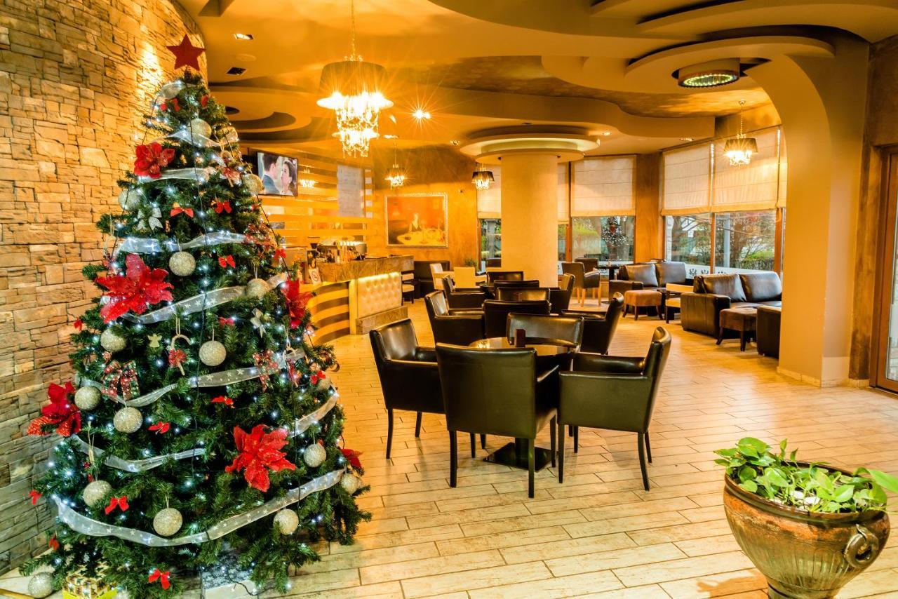 Hotel George Korce Ngoại thất bức ảnh
