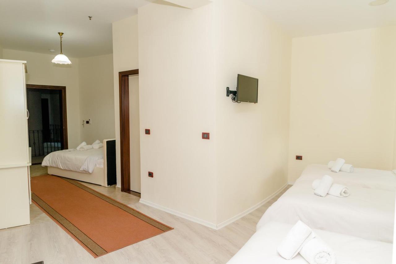 Hotel George Korce Ngoại thất bức ảnh