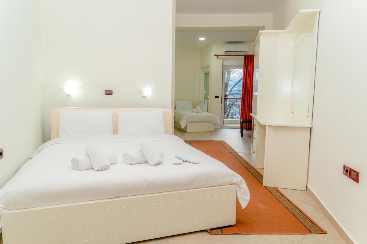 Hotel George Korce Ngoại thất bức ảnh