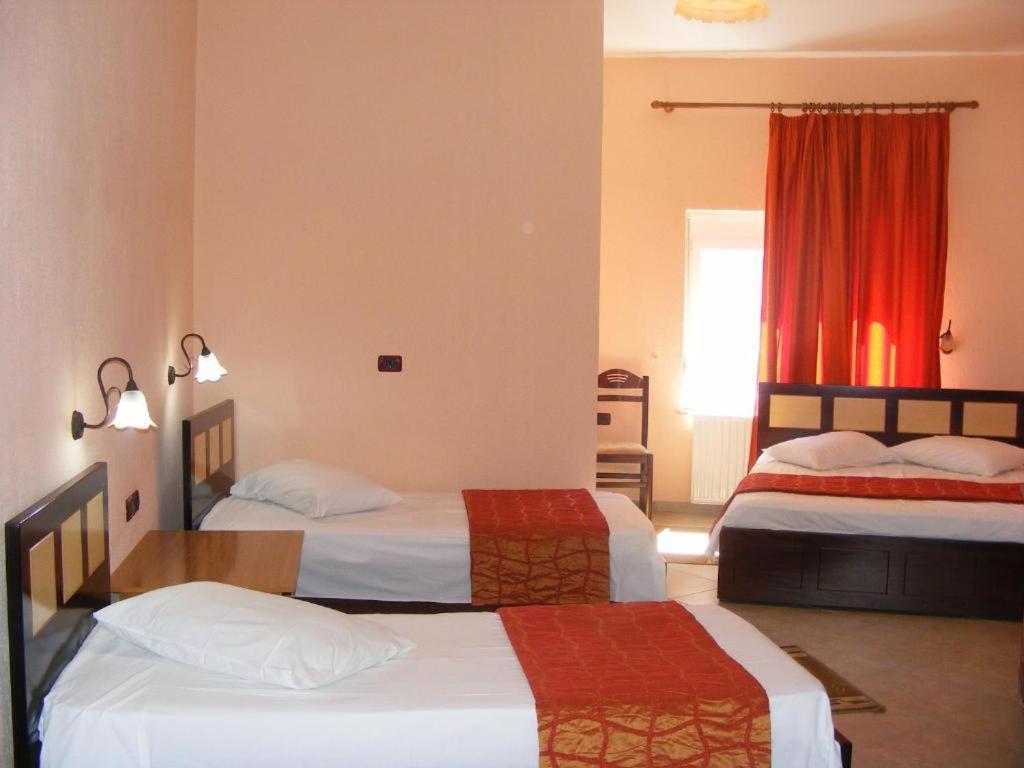 Hotel George Korce Ngoại thất bức ảnh